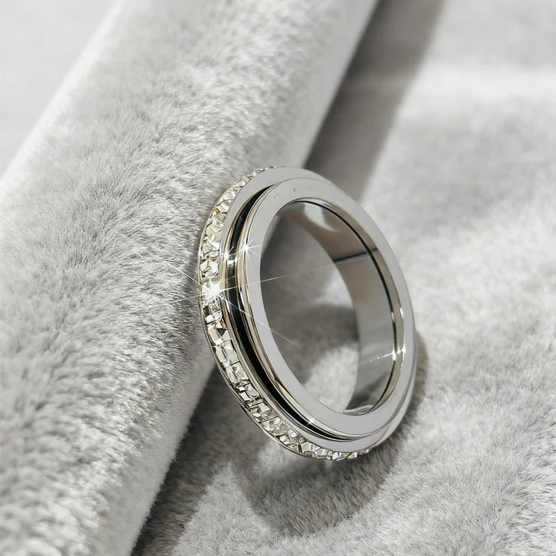 FlowSphere™ — Sparkling Elegance with Pleasant Rotating Function