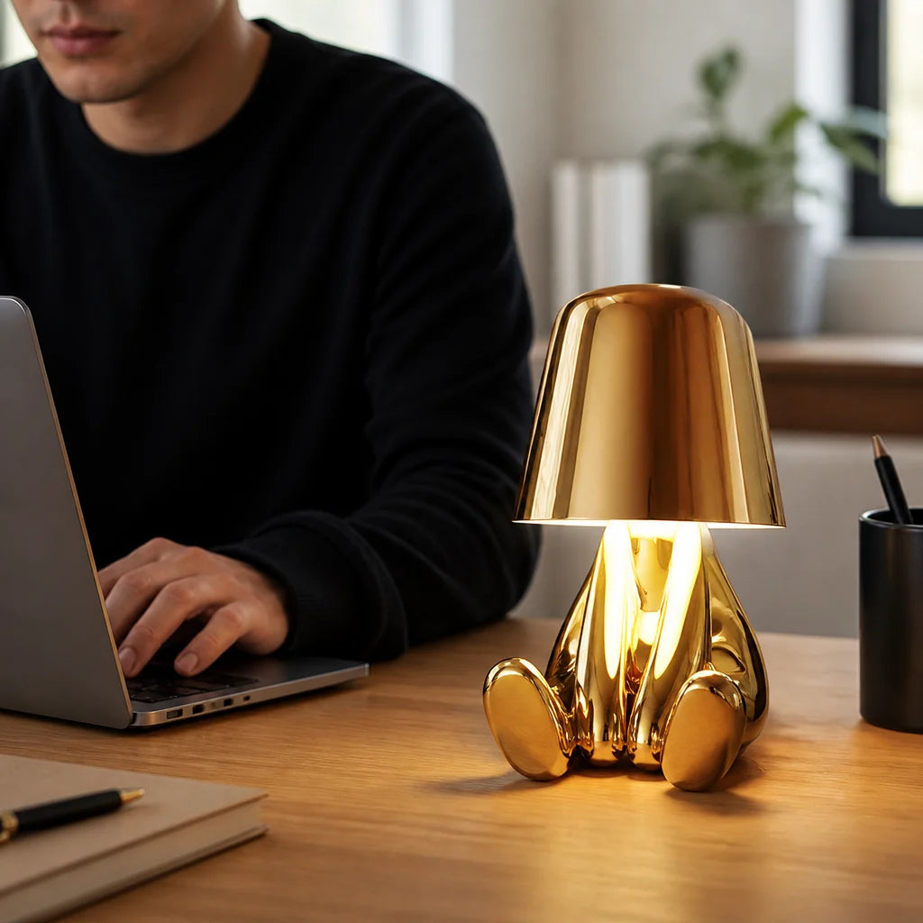 Energy-Saving LED Sculpture Desk Lamp (Gold/Silver)
