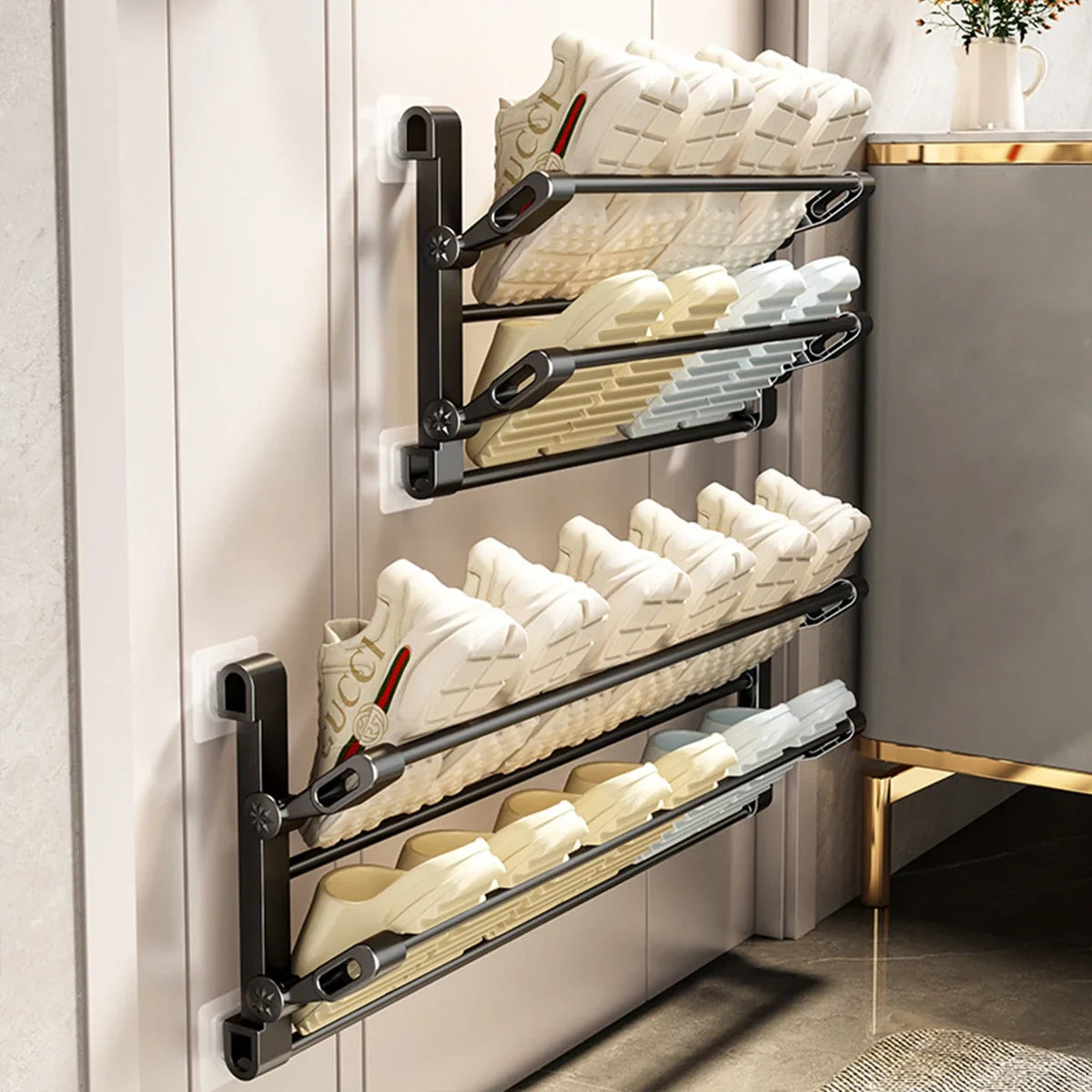 Wall-mounted shoe rack with drainage system