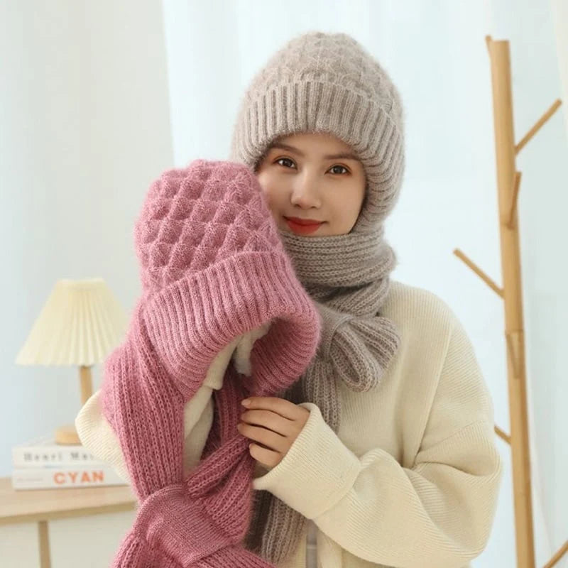 FrostGuard Duo – Warming Hat Scarf with Integrated Face & Ear Protection