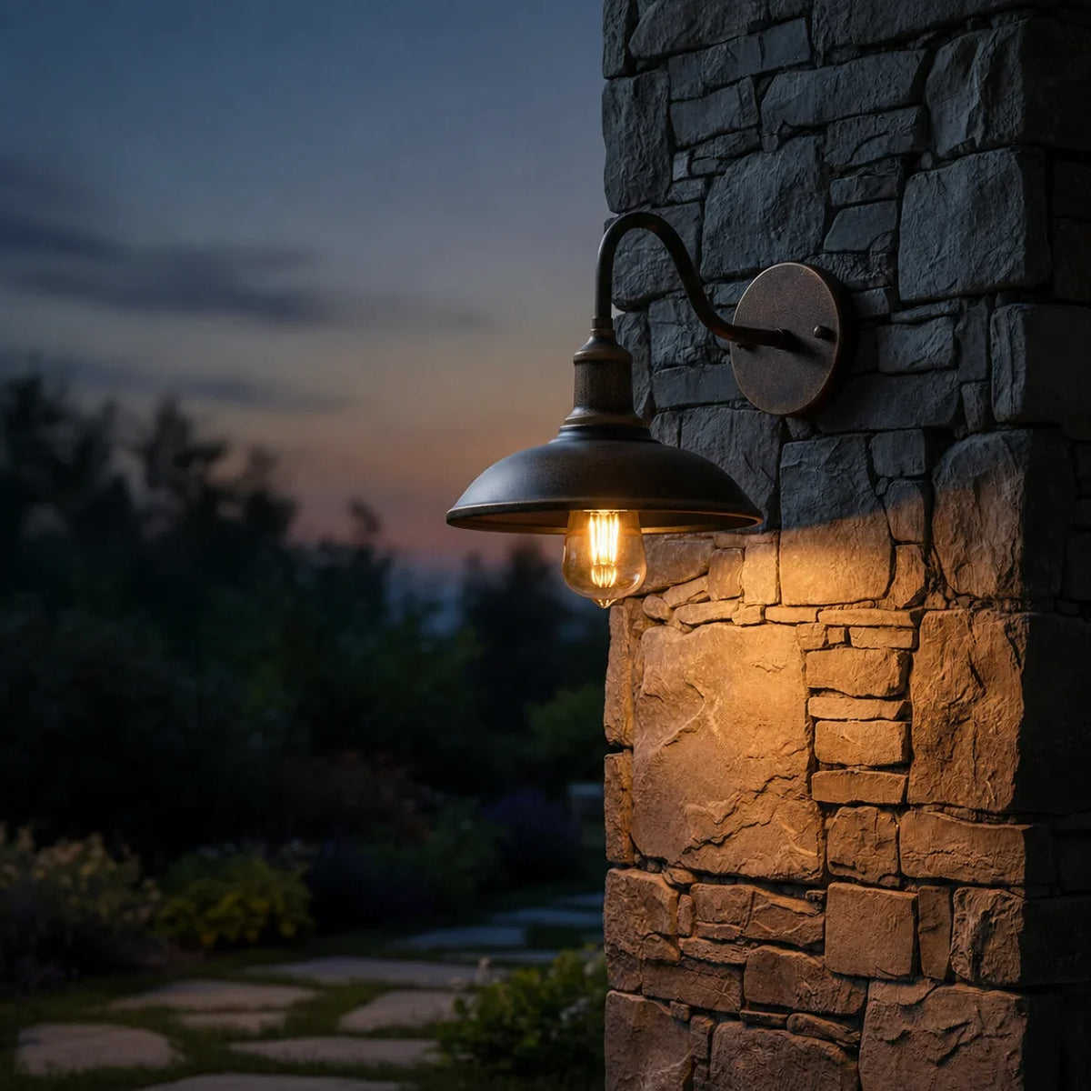 Warm Light Vintage Bronze Outdoor Wall Lamp