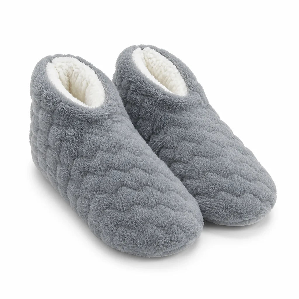 House socks with teddy lining and non-slip sole
