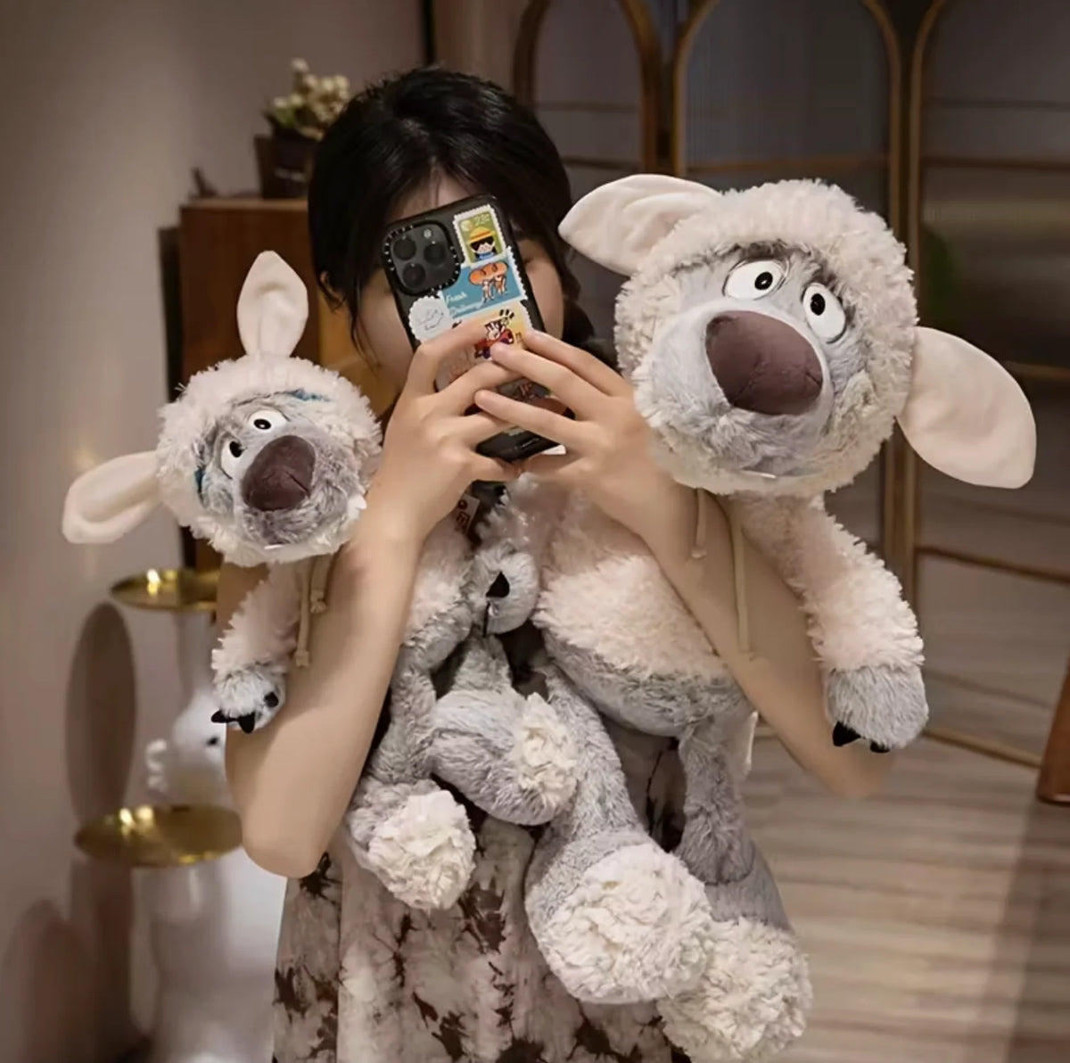 ShadowSnug™ — Experience Comfort with the Cuddle Buddy that Warms Your Heart