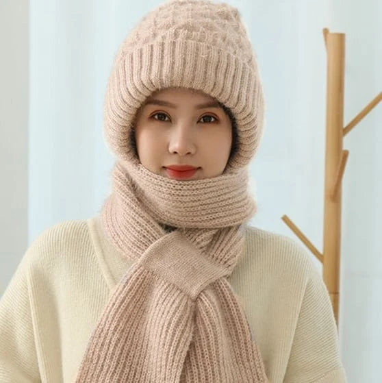FrostGuard Duo – Warming Hat Scarf with Integrated Face & Ear Protection