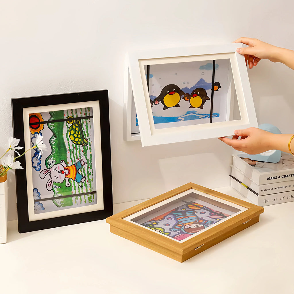 Memory frame for children's drawings