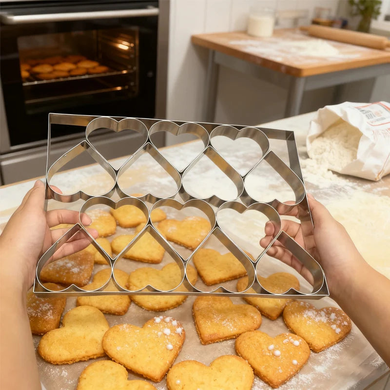 1 Large Heart-Shaped Cookie Cutter with 14 Holes, Made of Food-grade Stainless Steel. Perfect as a Heart-shaped Bread Mold Kitchen Accessory, Suitable for Cookie Making. Non-stick Dough for Baking, a Cookie Mold. Ideal for Christmas, Valentine's Day