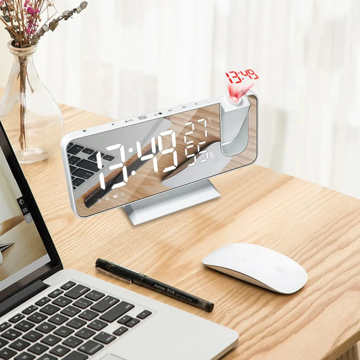 Projection Alarm Clock FM Radio & USB Charging Port